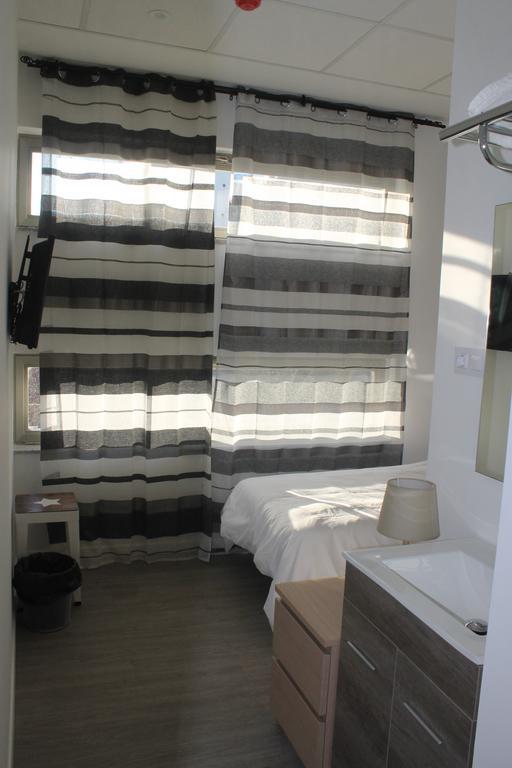 Golden 21 Hotel Madrid Luaran gambar